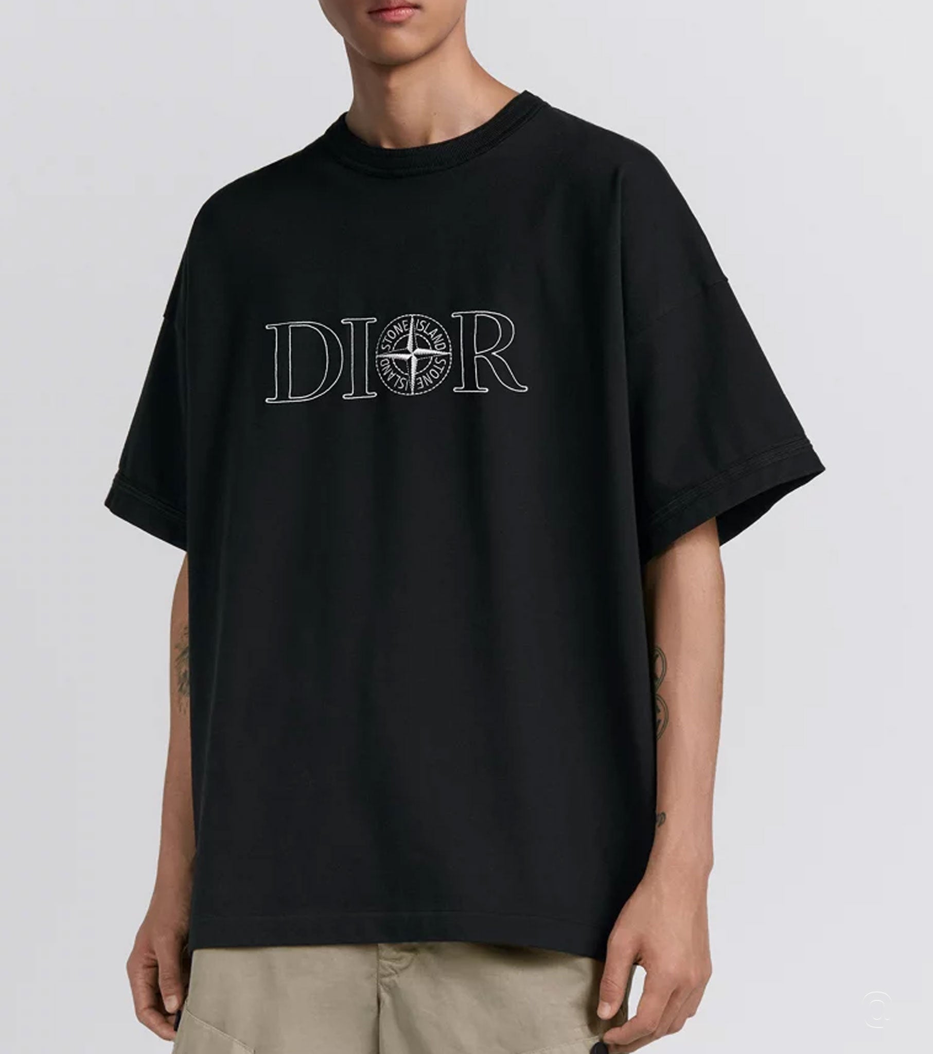 Embroidered T-Shirt DR4029