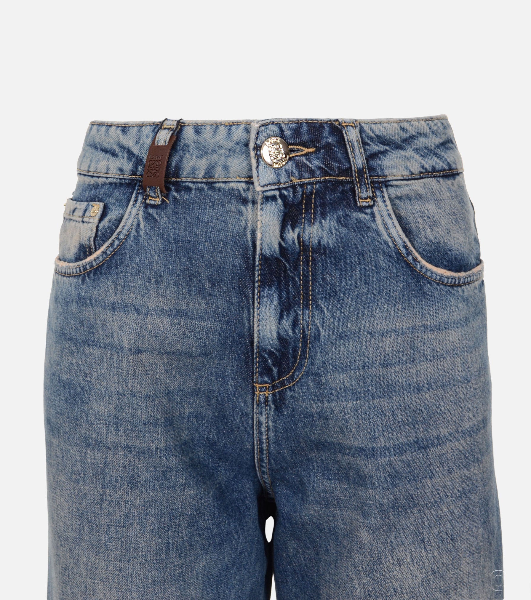 High-Waisted Jeans