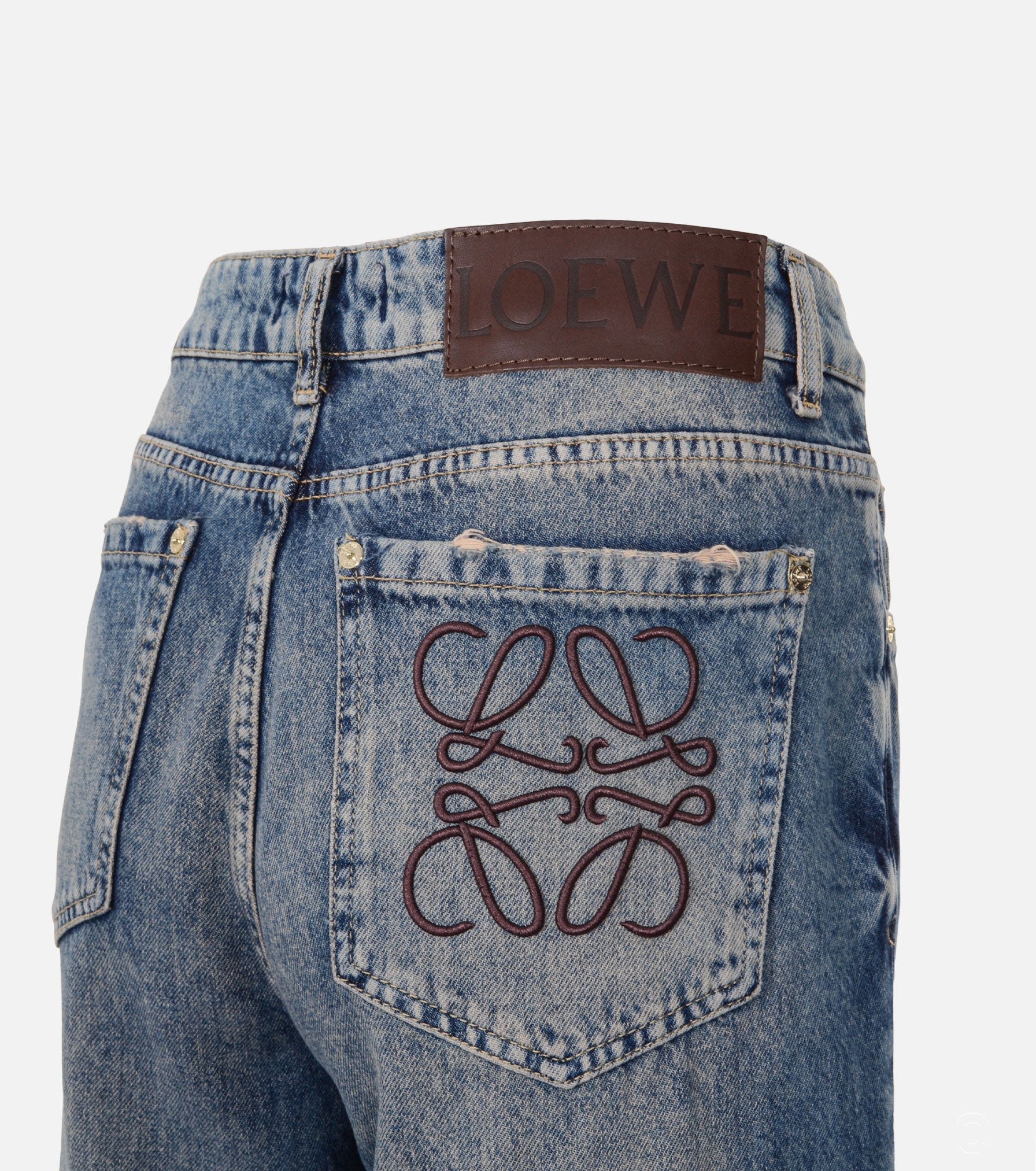High-Waisted Jeans