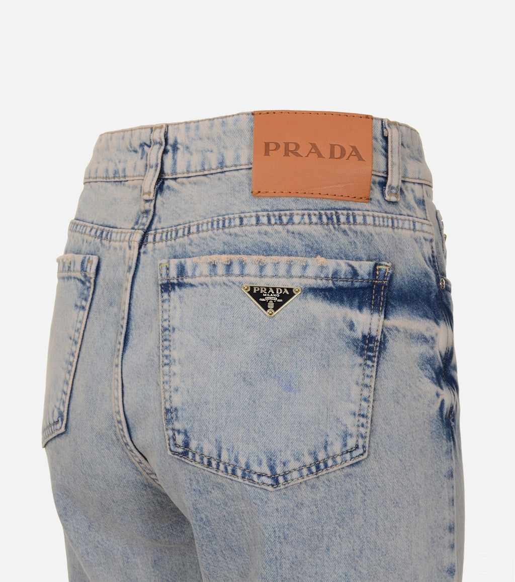 High-Waisted Jeans