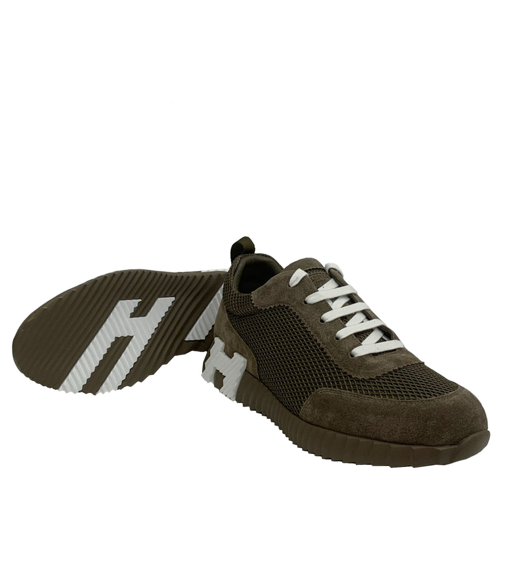 Bouncing sneaker