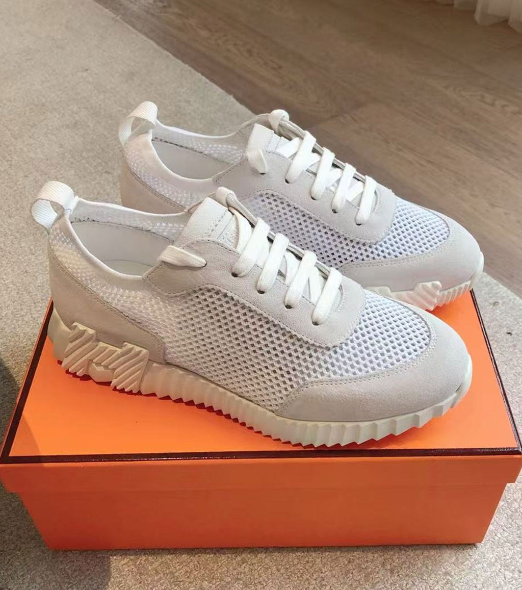 Bouncing sneaker