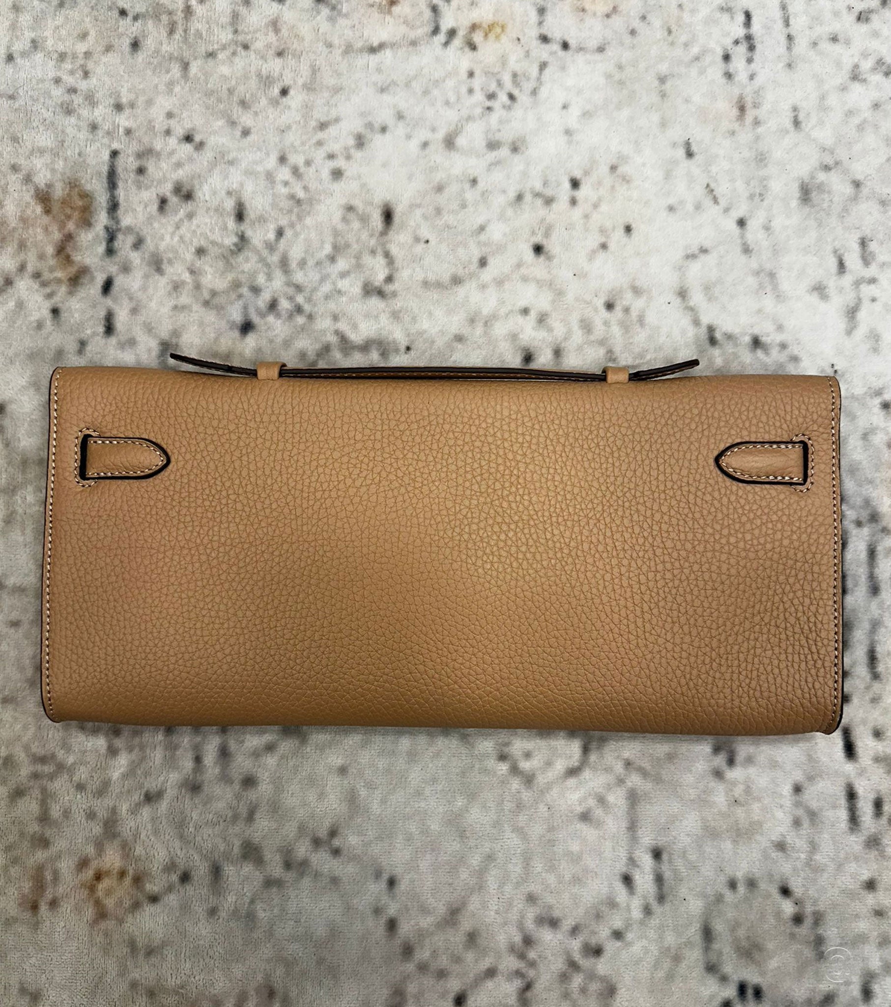Kelly Cut Clutch