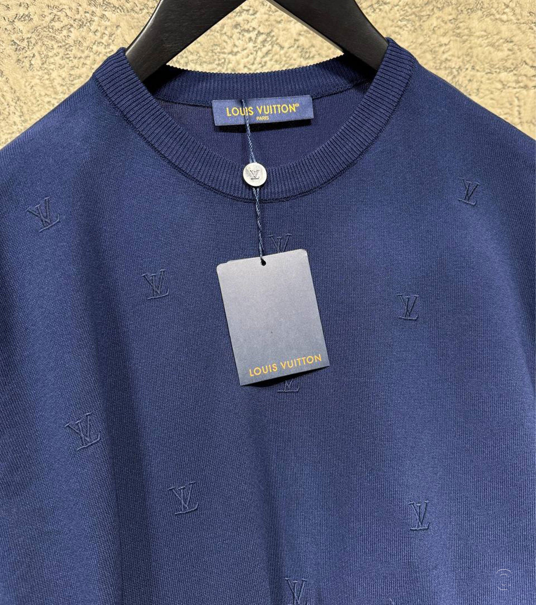 Fine-Knitted T-shirt