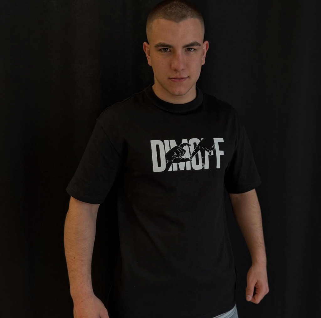 Лимитираните тениски MAZNA.SHOP