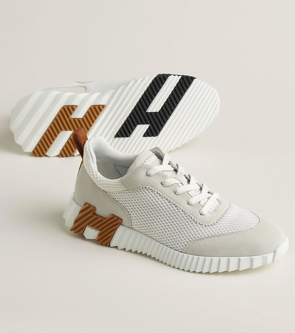 Bouncing sneaker