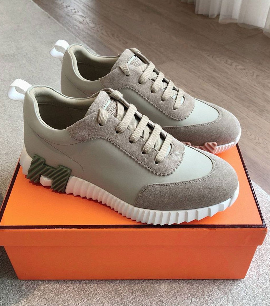 Bouncing sneaker