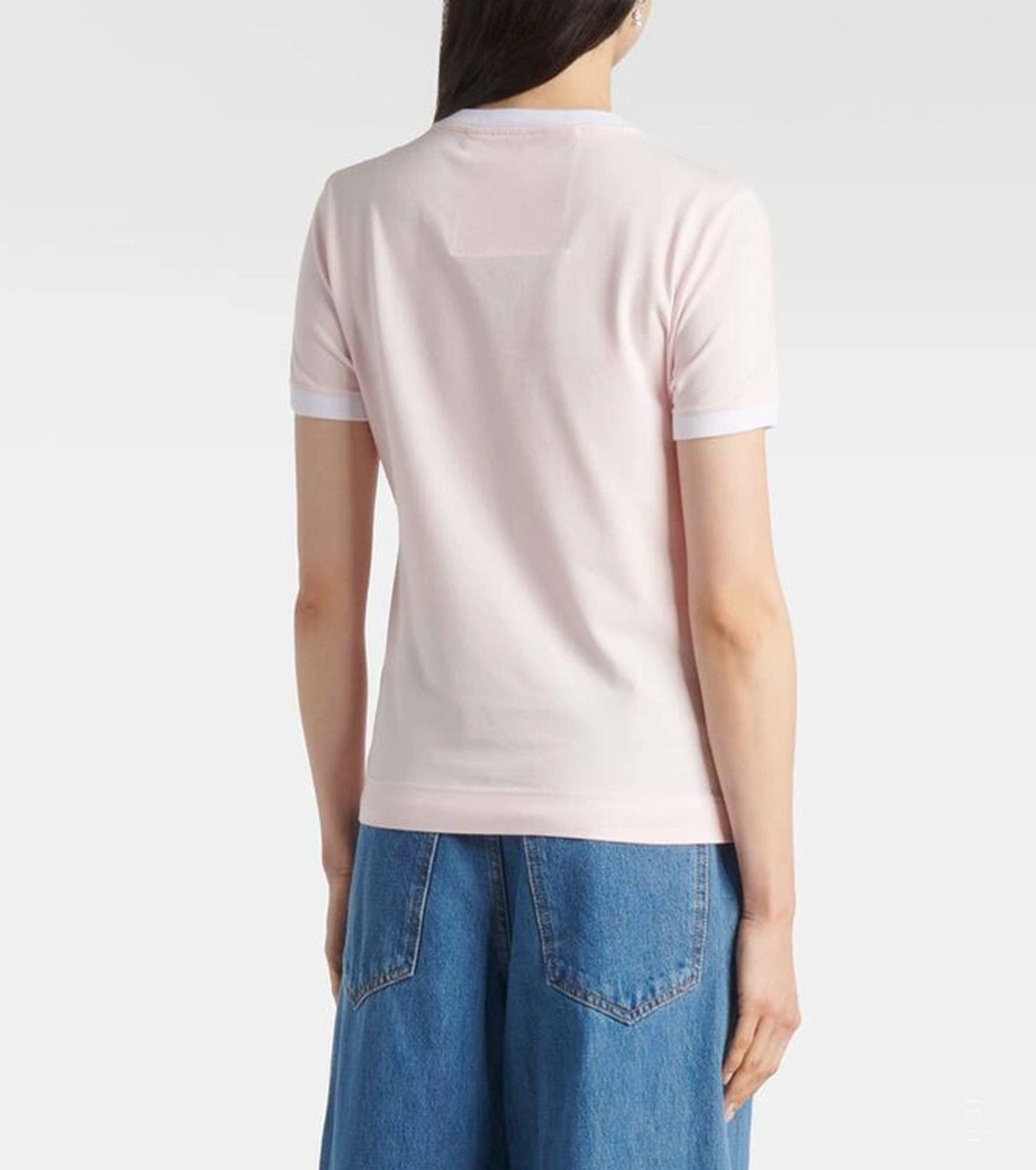 Back of model wear pink t-shirt with leopard print - Fashion Dose